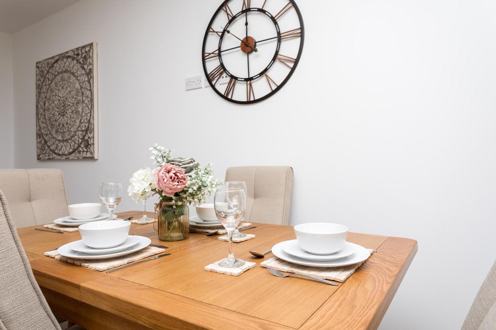 Flat 7- Spacious Studio Flat In The Heart Of Crawley Eksteriør billede