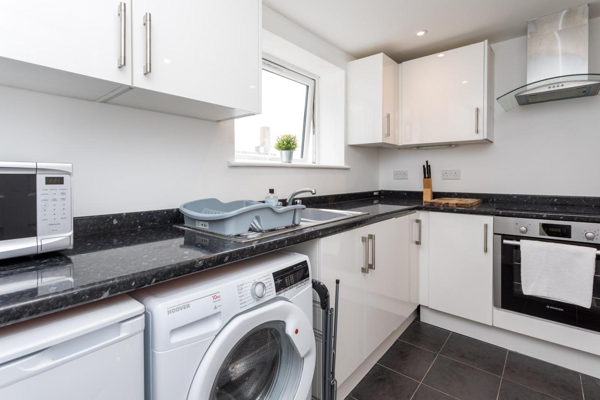 Flat 7- Spacious Studio Flat In The Heart Of Crawley Eksteriør billede