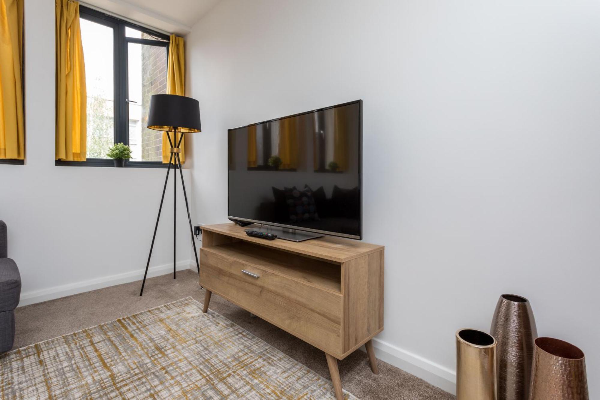 Flat 7- Spacious Studio Flat In The Heart Of Crawley Eksteriør billede