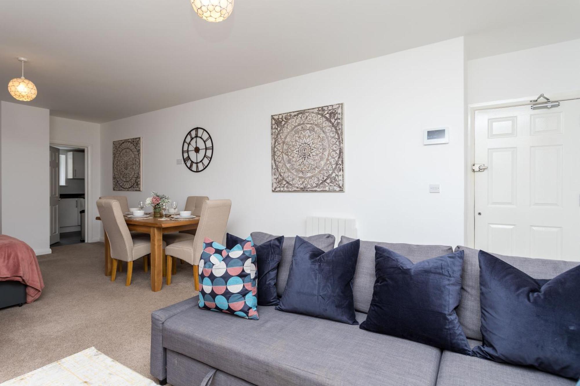 Flat 7- Spacious Studio Flat In The Heart Of Crawley Eksteriør billede